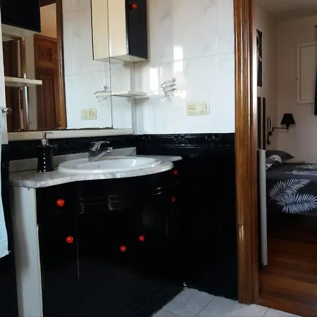 Red Apple Guest house